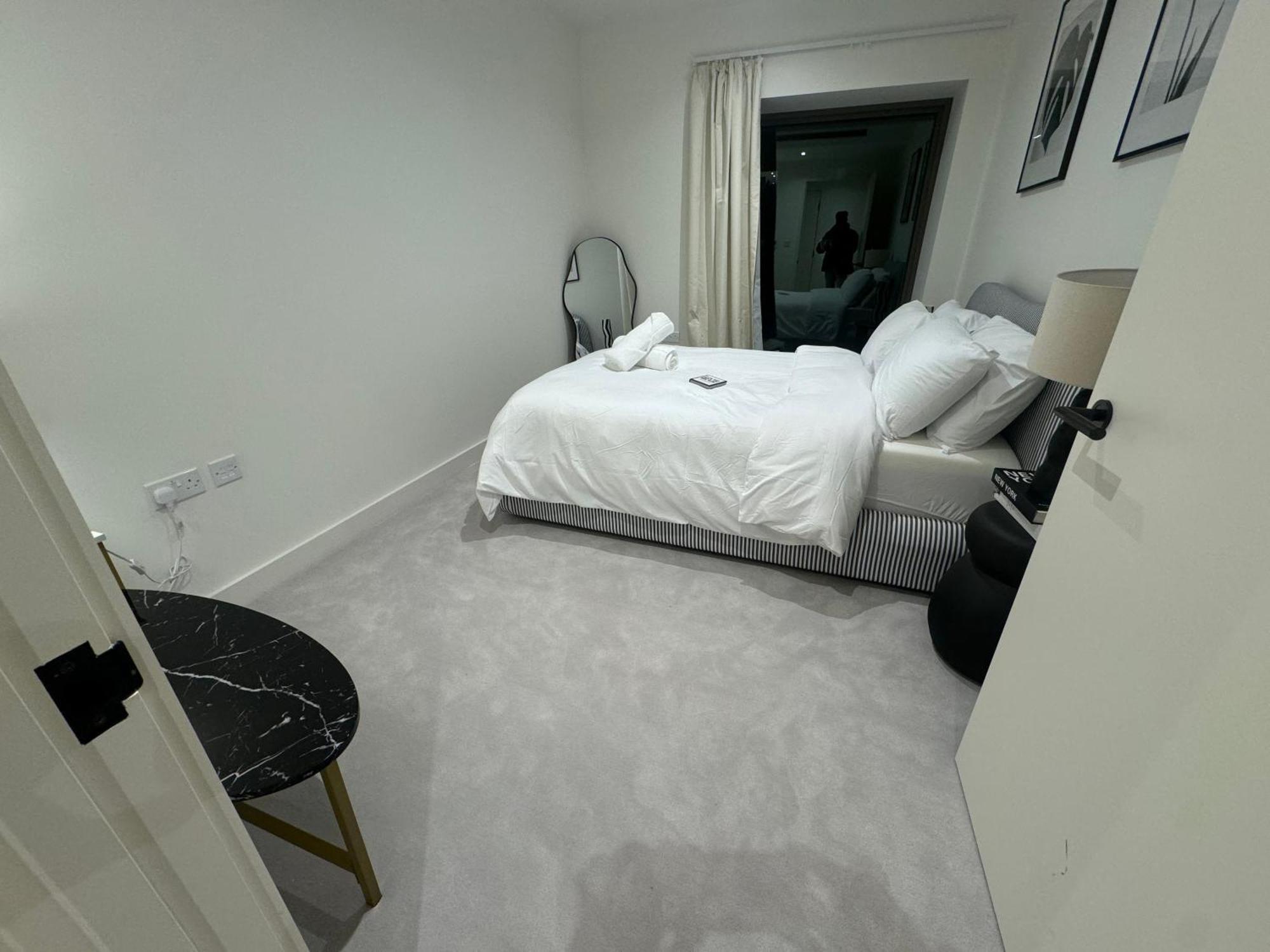 Waterside Near O2 Royal Dock With Parking And Ac Appartement Londen